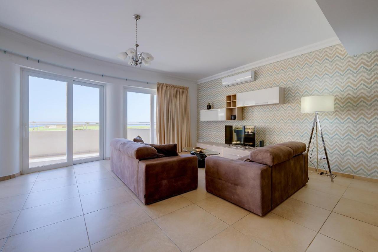 Seafront Lux Apart Inc Pool, Upmarket Area Σλιέμα Εξωτερικό φωτογραφία